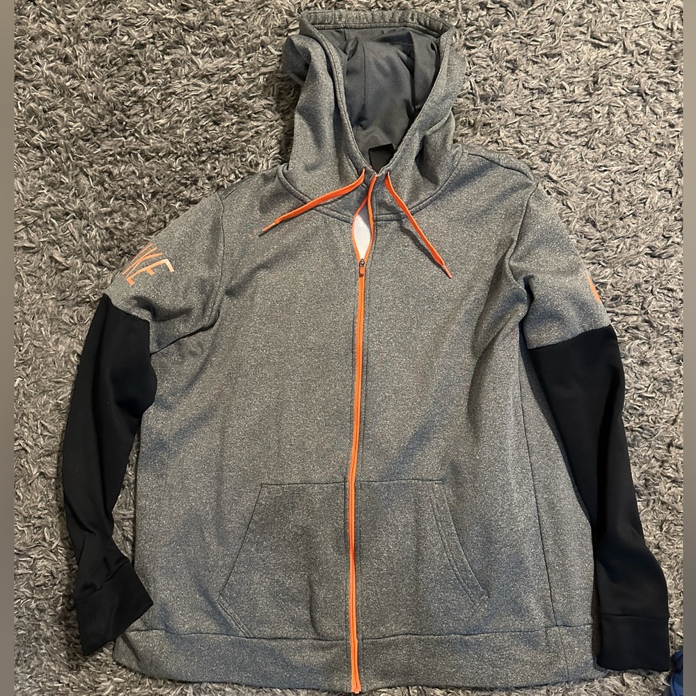 womens nike zip up size xl